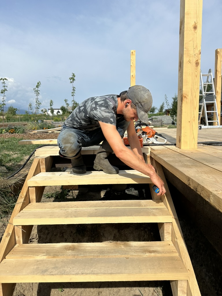 Build Deck Steps, Landing & Handrail