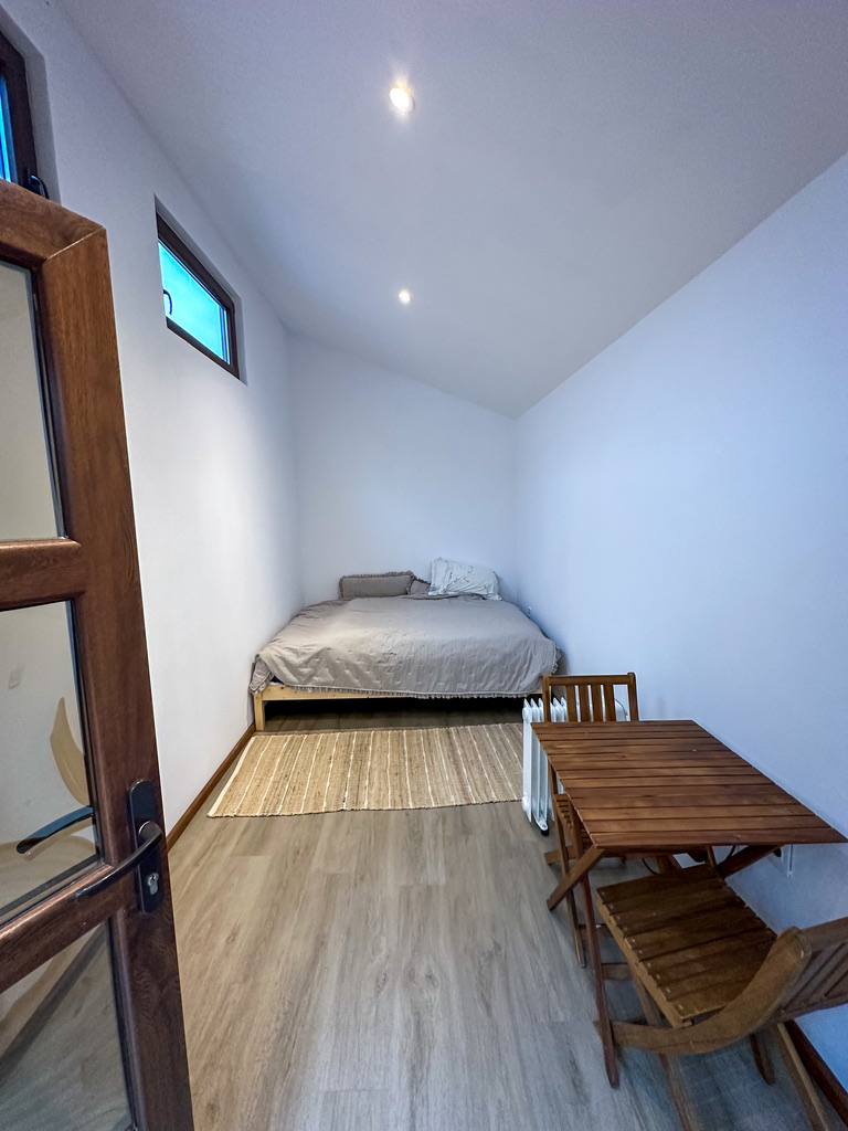 Cabin 2 - Image 9
